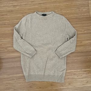 Neutral camel cashmere sweater